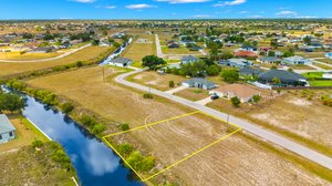 Aerial Rear Exterior - Lot Lines 3.jpg