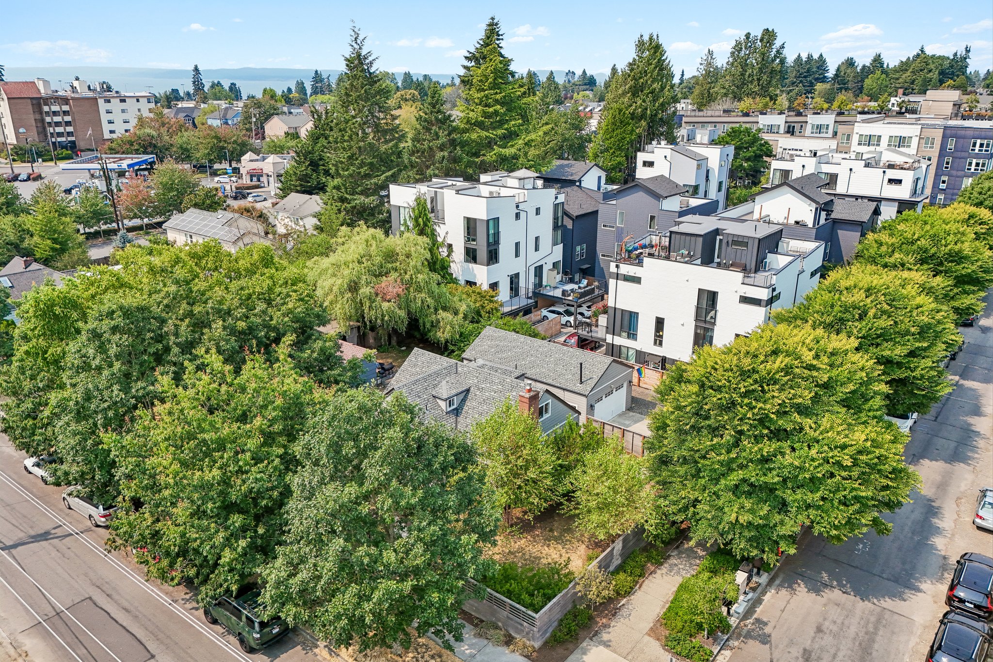 NW 90th St-S0508-048.jpg