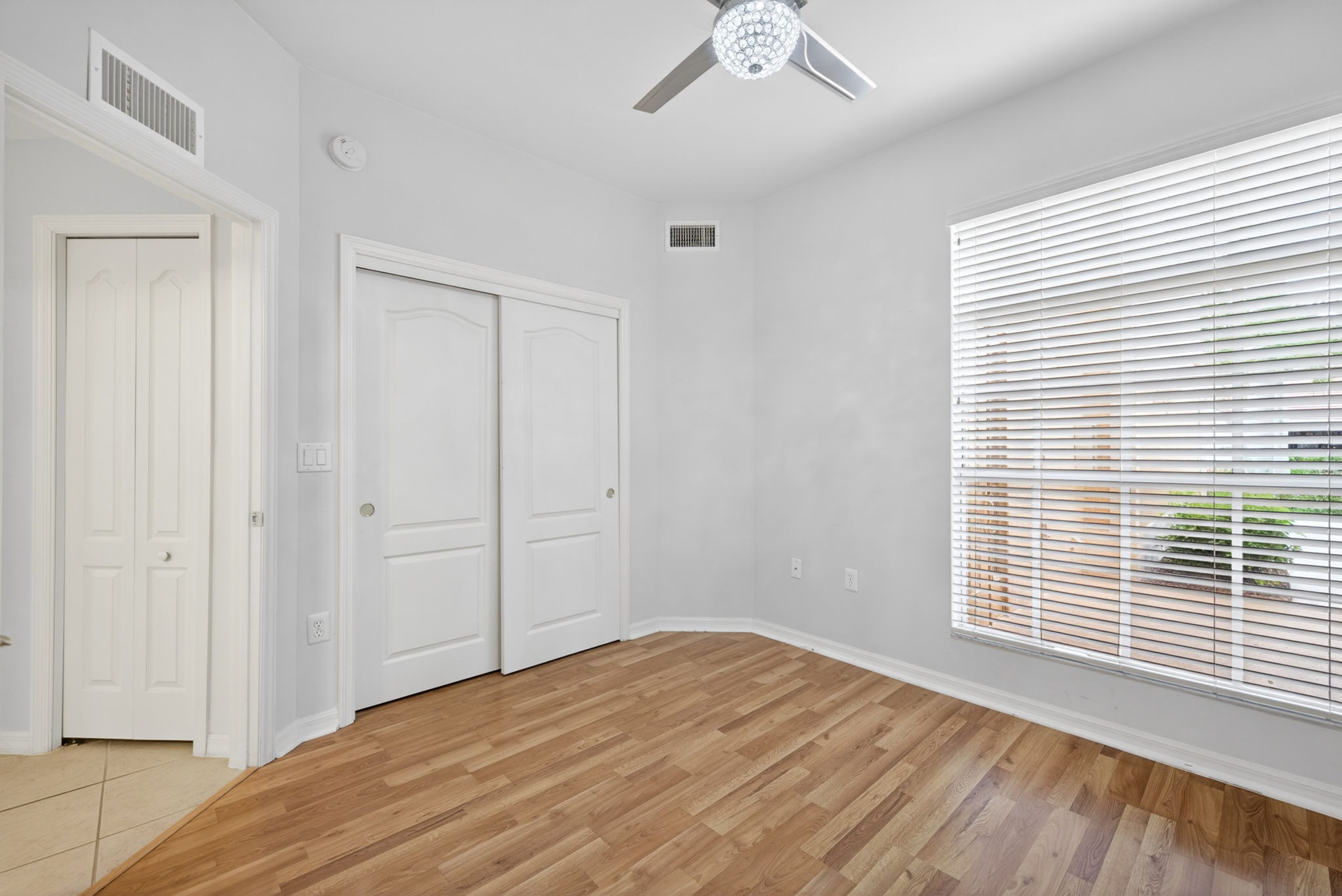 Guest Bedroom 1 - 2 of 2