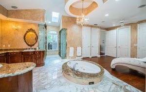 Primary Bathroom1o
