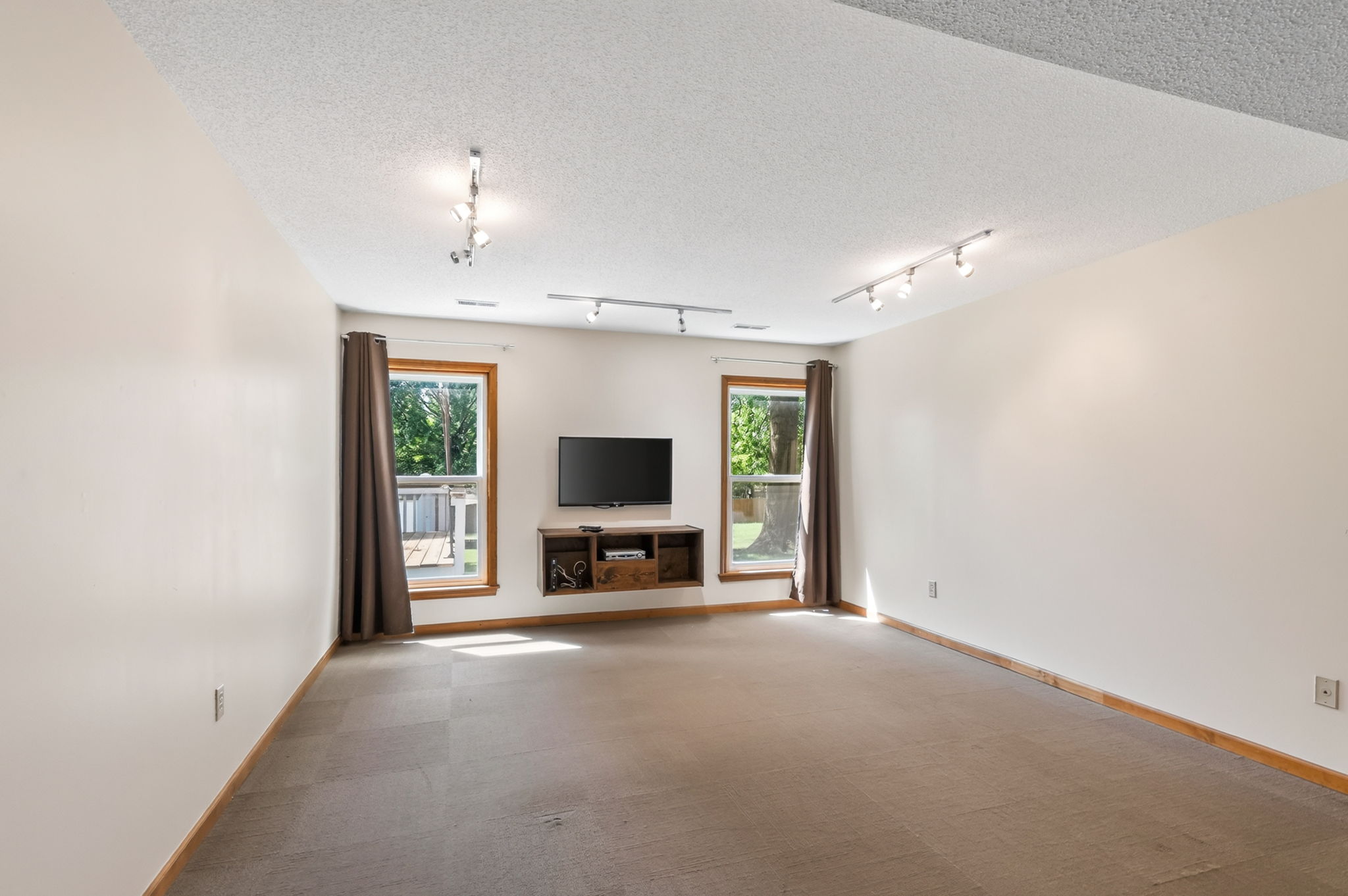 1303 NE 103rd St-029