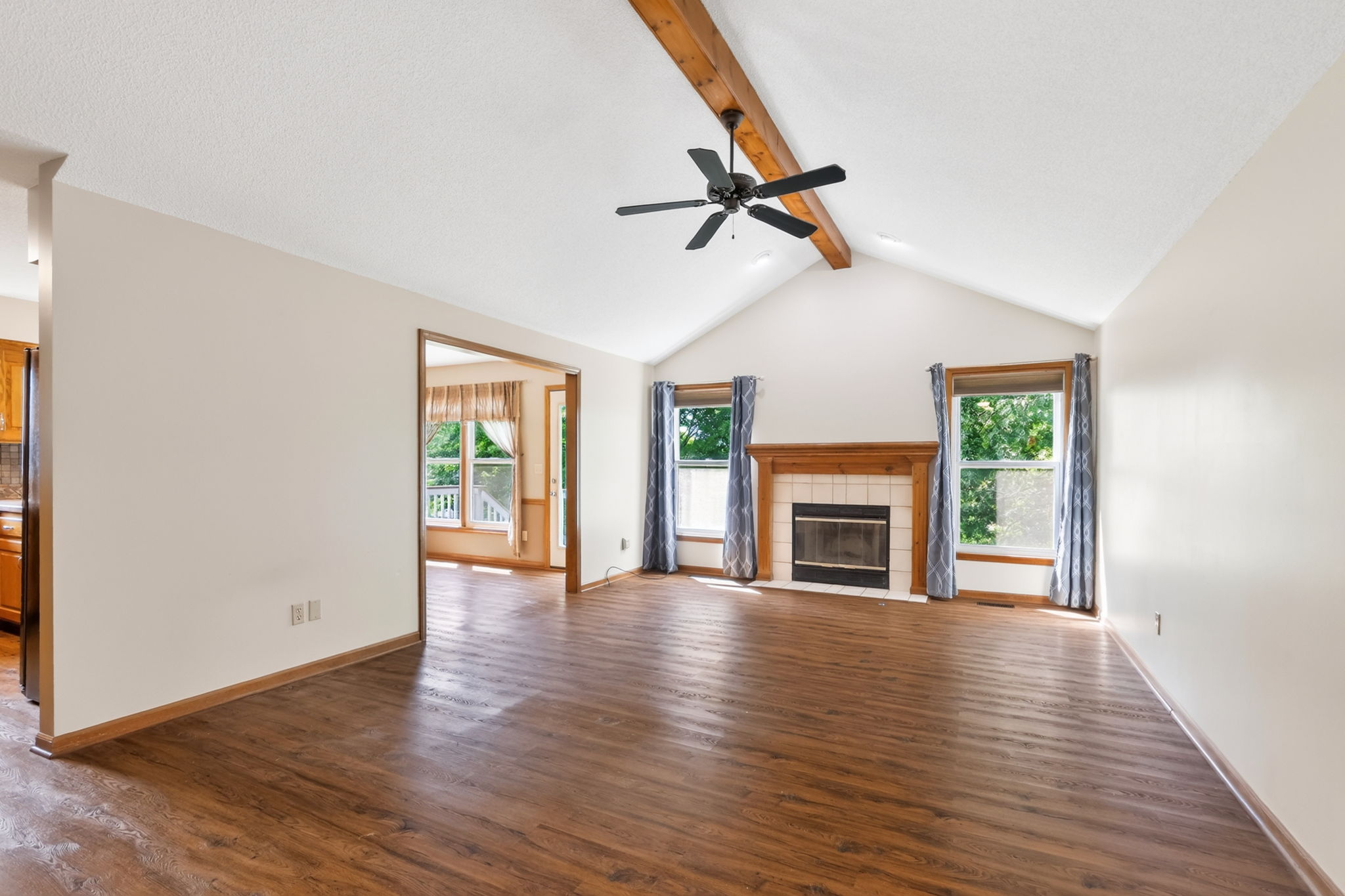 1303 NE 103rd St-010