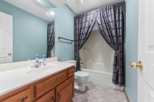1303 NE 103rd St-026