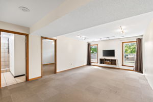 1303 NE 103rd St-028