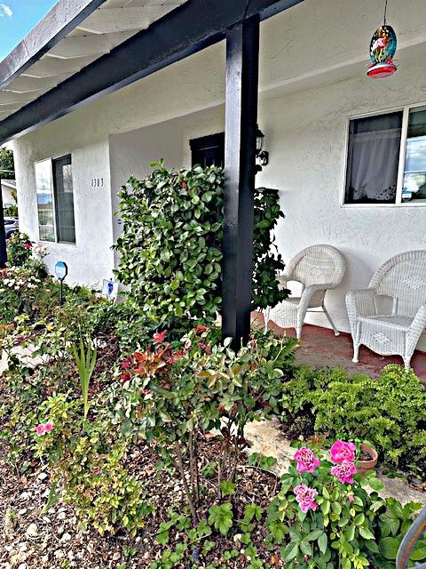 Traditional Cozy Front Porch!
