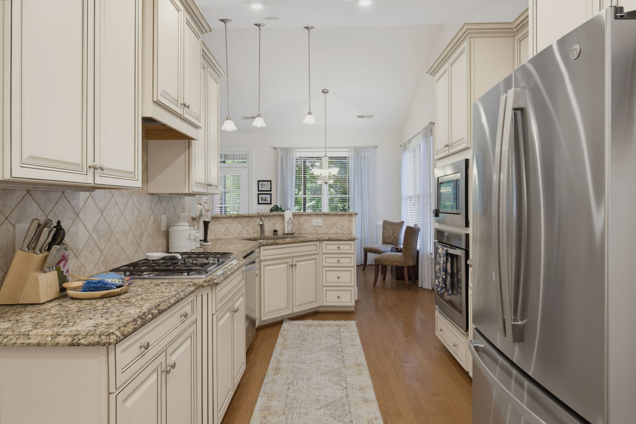 1303 Westridge Forest Ct-18