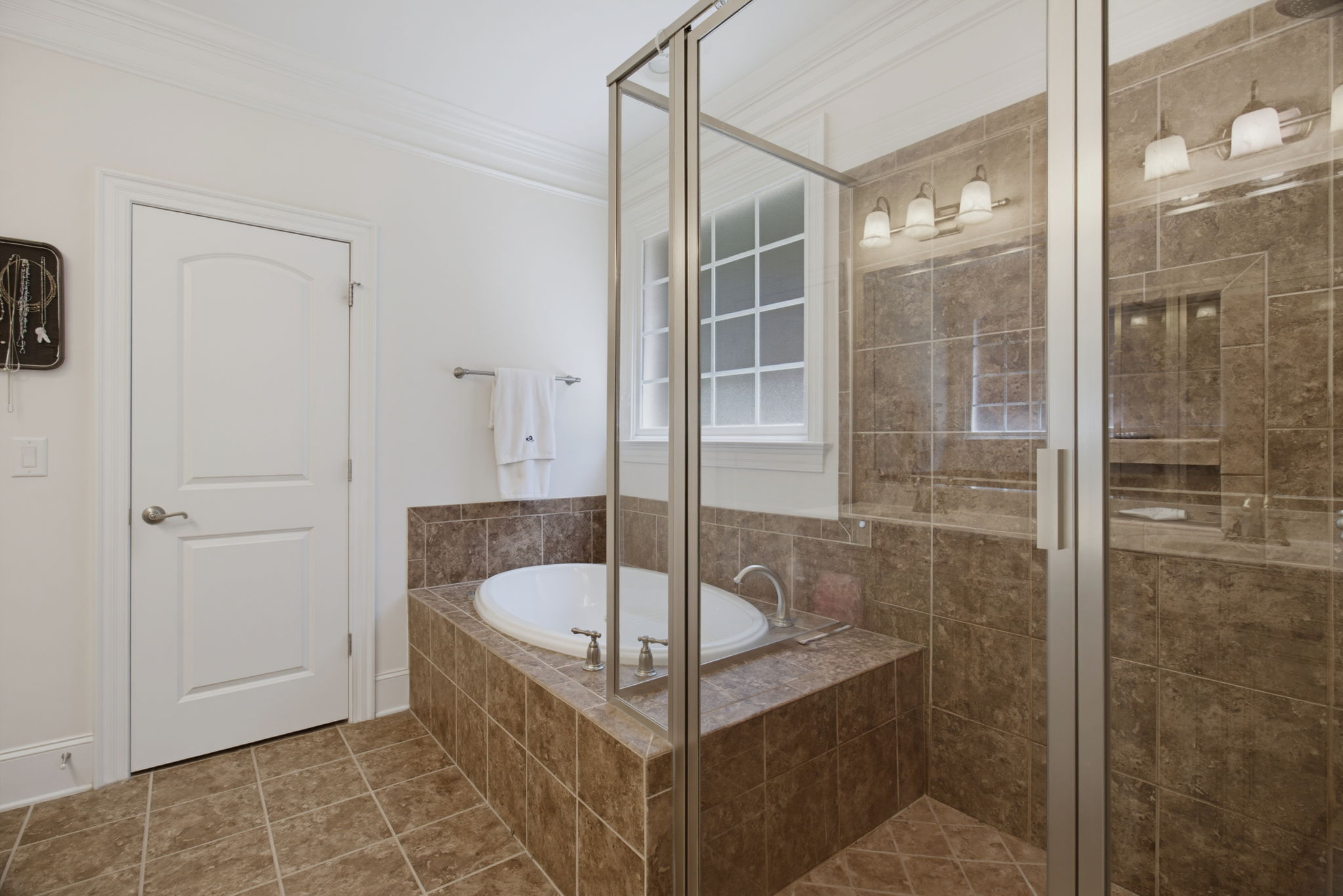 1303 Westridge Forest Ct-25