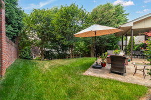 1303 Westridge Forest Ct-40