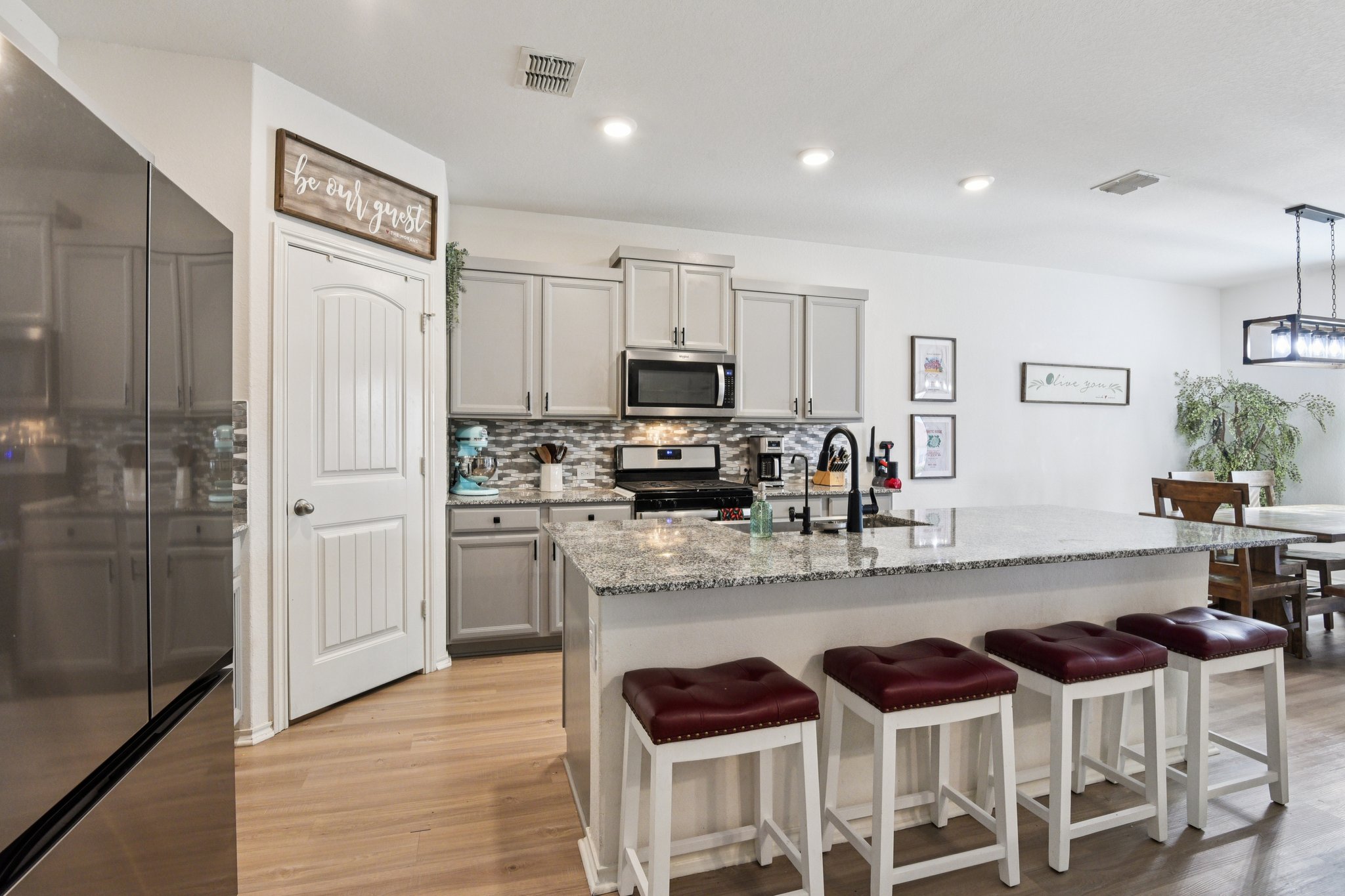 Vista Holw-S2403-018.jpg