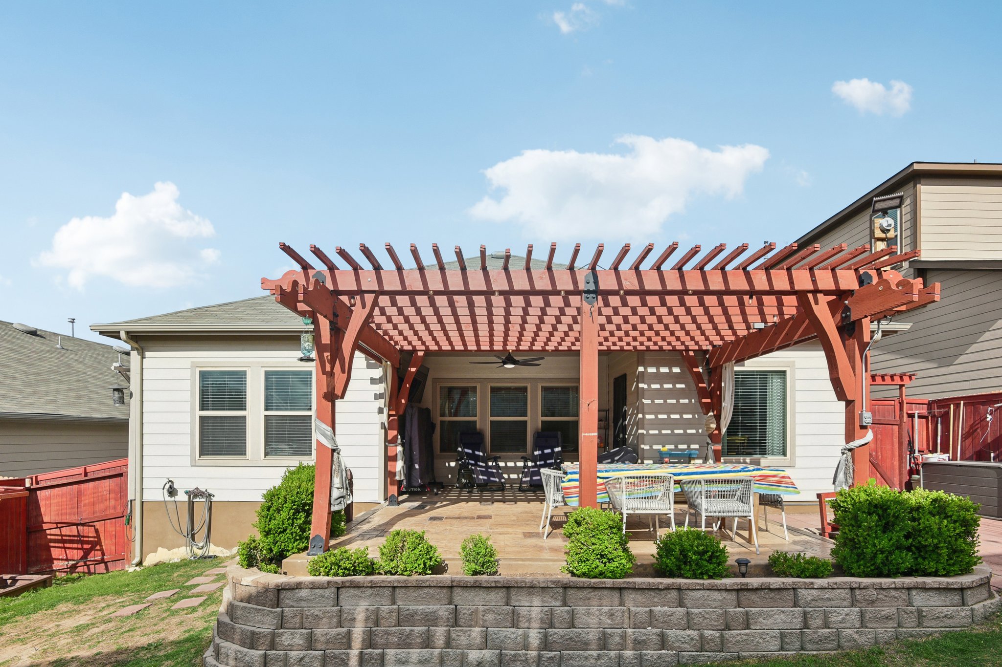 Vista Holw-S2403-048.jpg