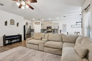 Vista Holw-S2403-006.jpg