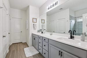 Vista Holw-S2403-039.jpg