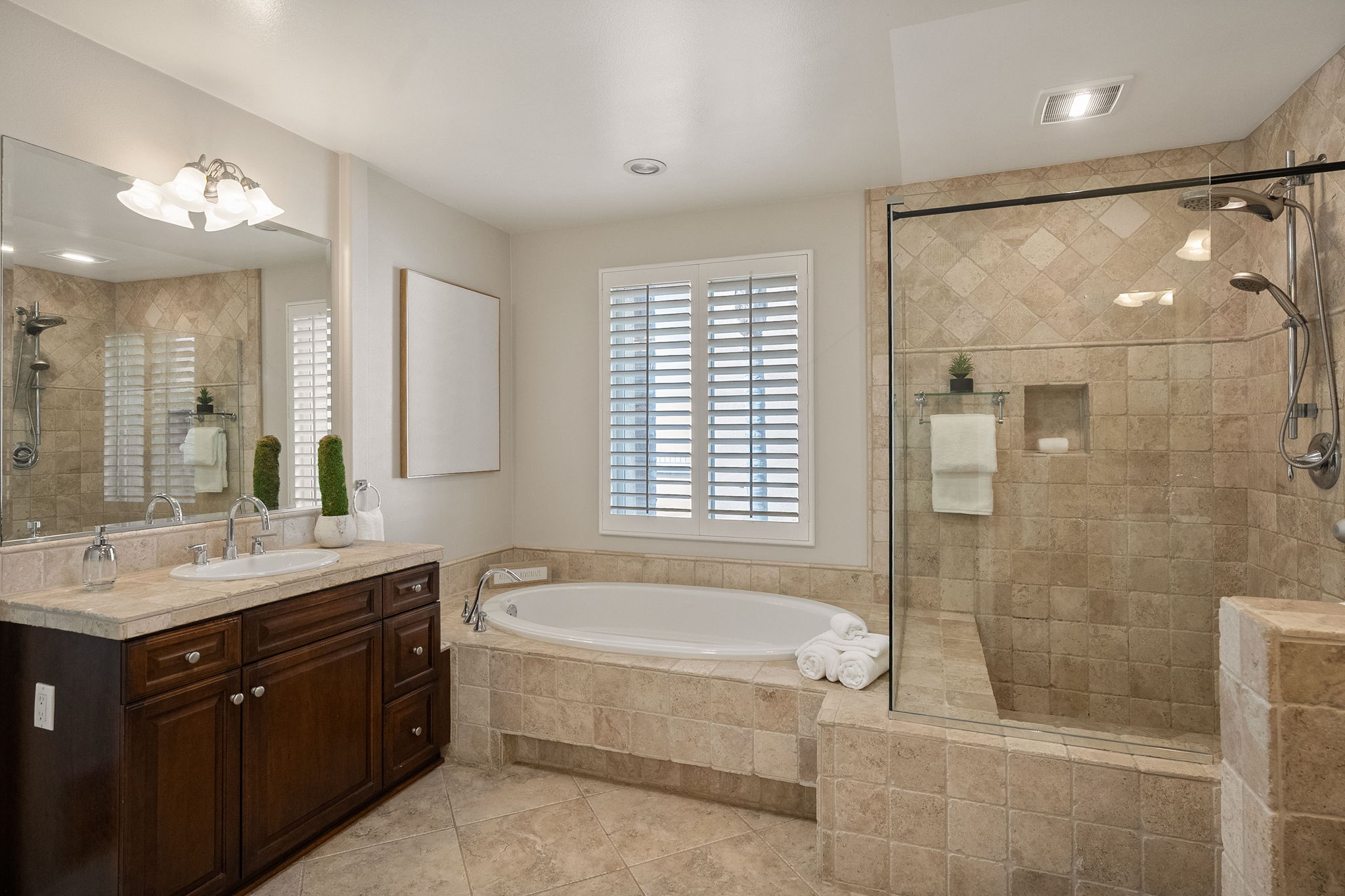 13031 Villosa Place-47