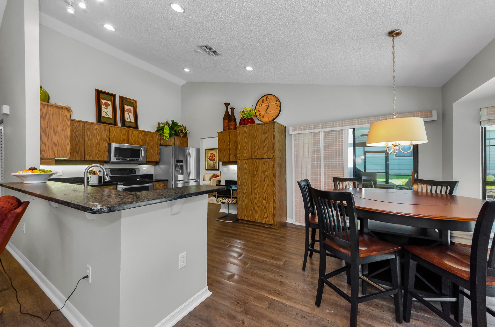Kitchen Counter 1