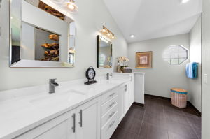 Primary Bathroom 1a
