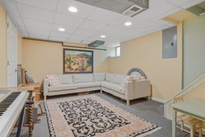  Photo 48