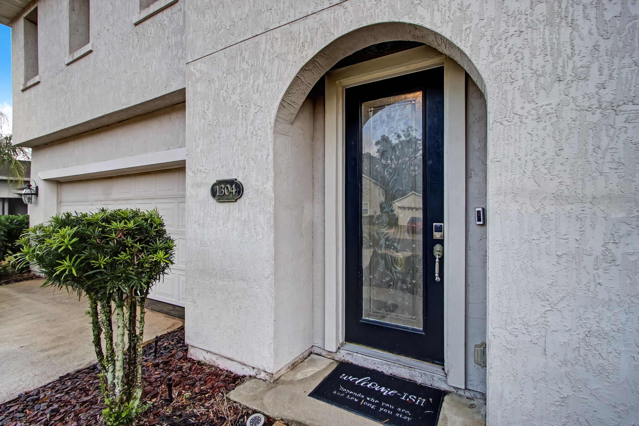 Front Entry Detail