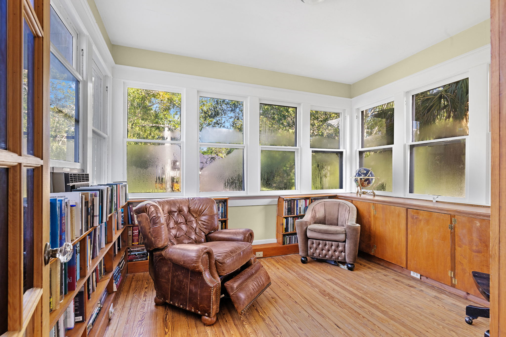 Family Room 1-1