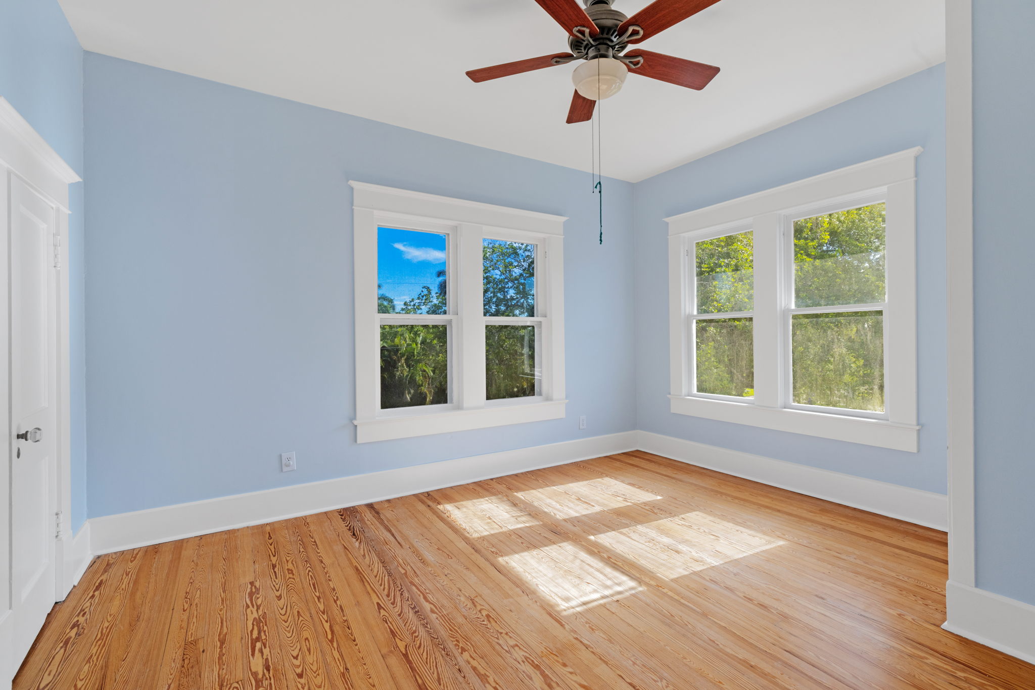 Guest Bedroom 2-1