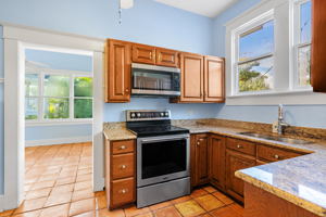 Kitchen 1-1