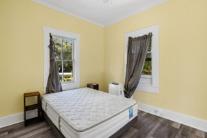 Guest Bedroom 5-1