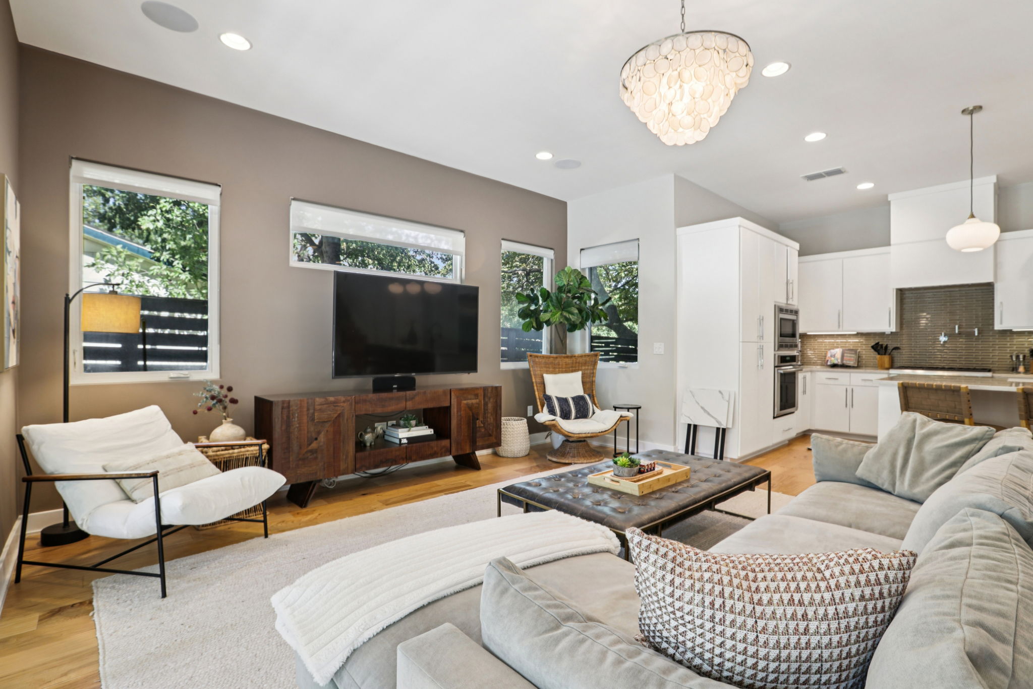 Oxford Ave-S2709-015