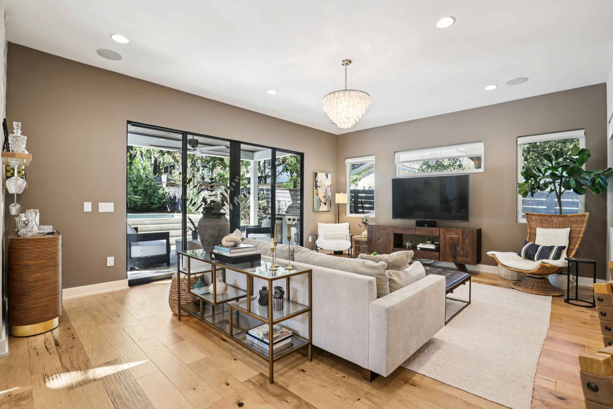 Oxford Ave-S2709-014