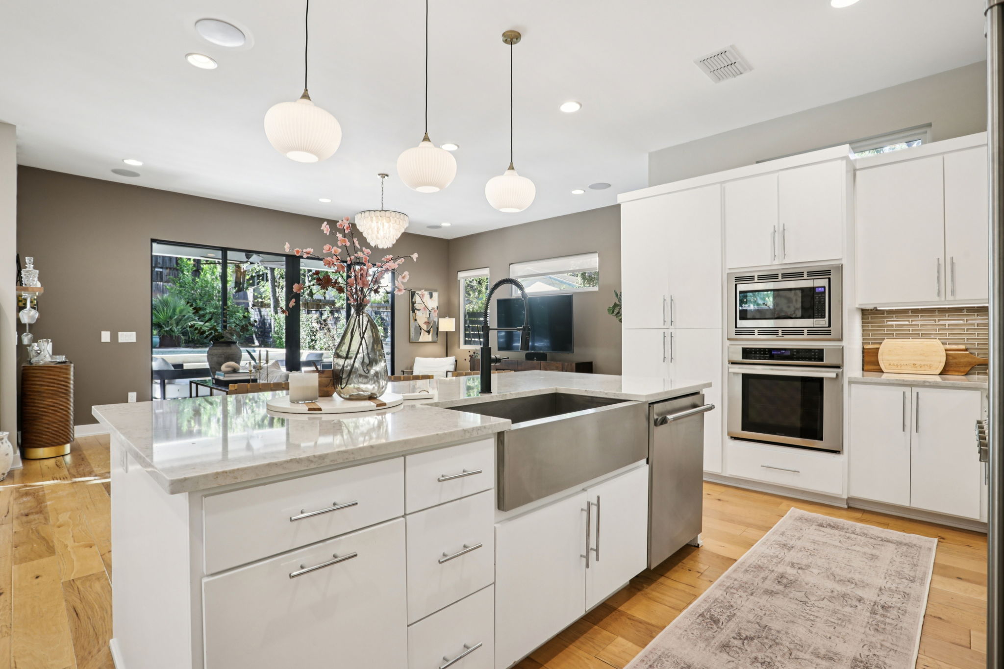 Oxford Ave-S2709-025