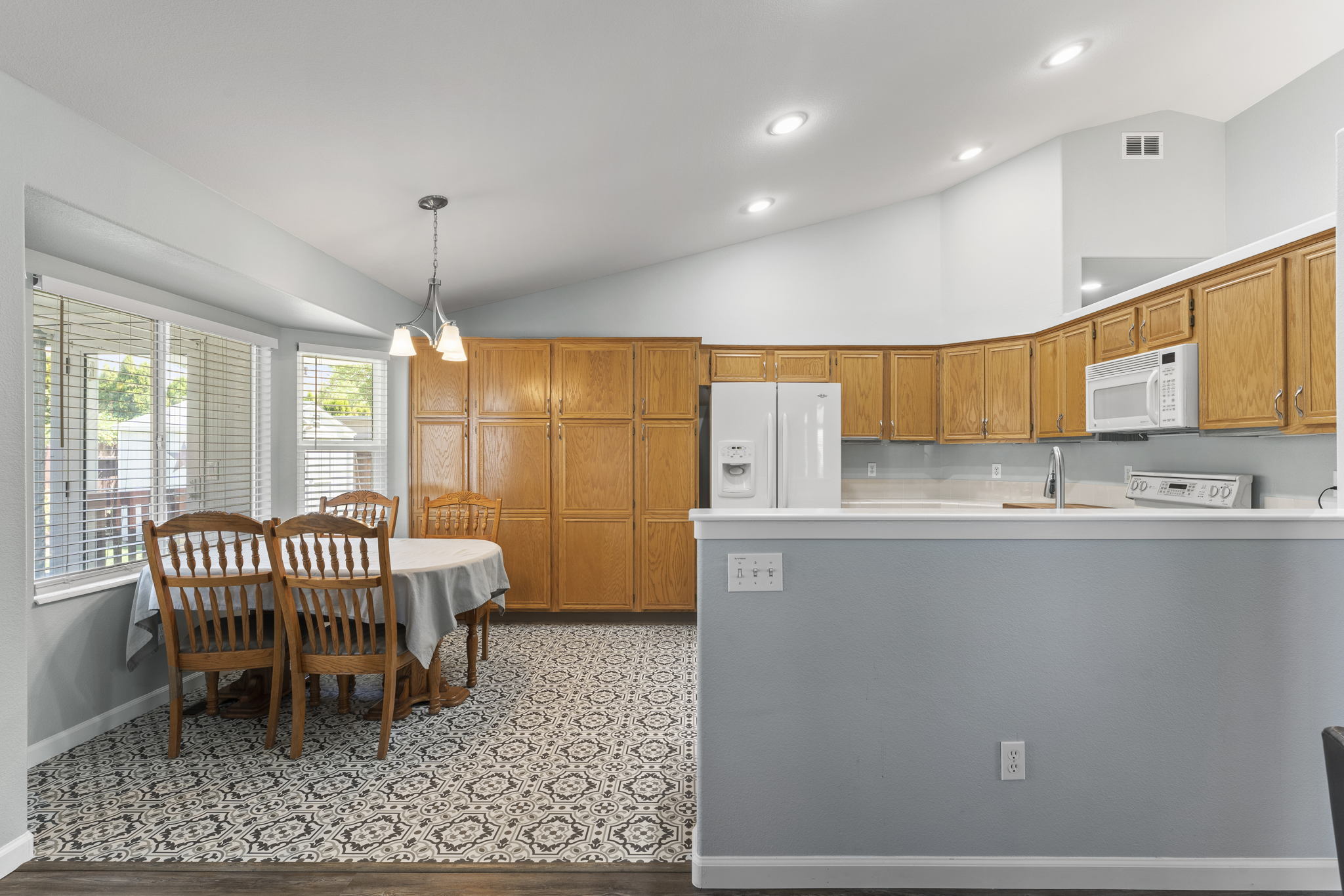 1304 Rincon Dr, Sparks, NV 89436, USA Photo 16