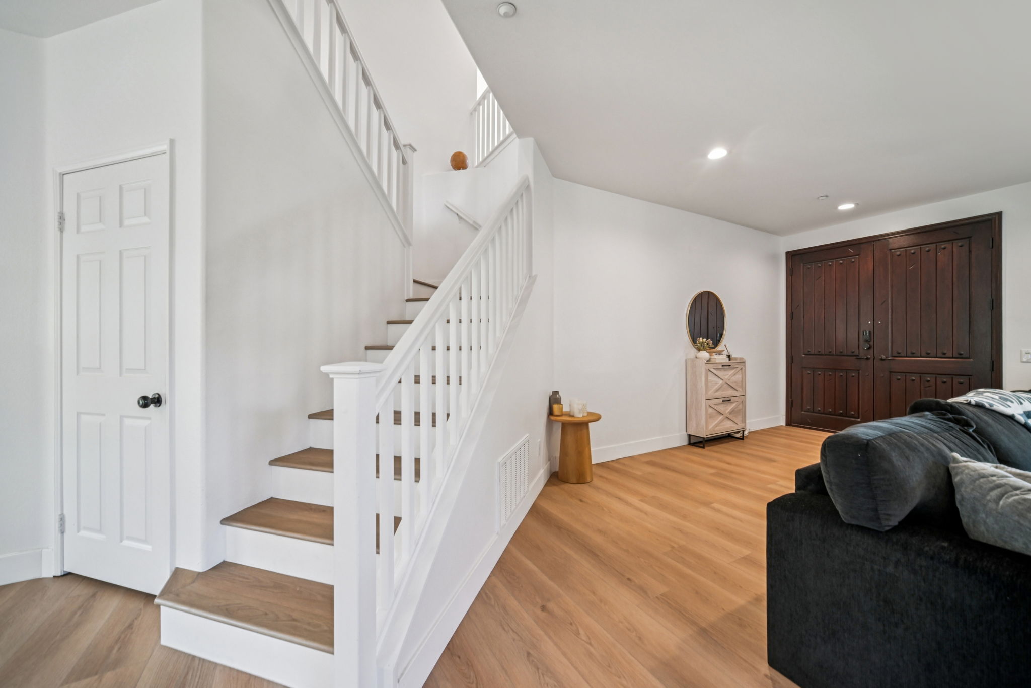 Mesa Verde Way-S0801-006