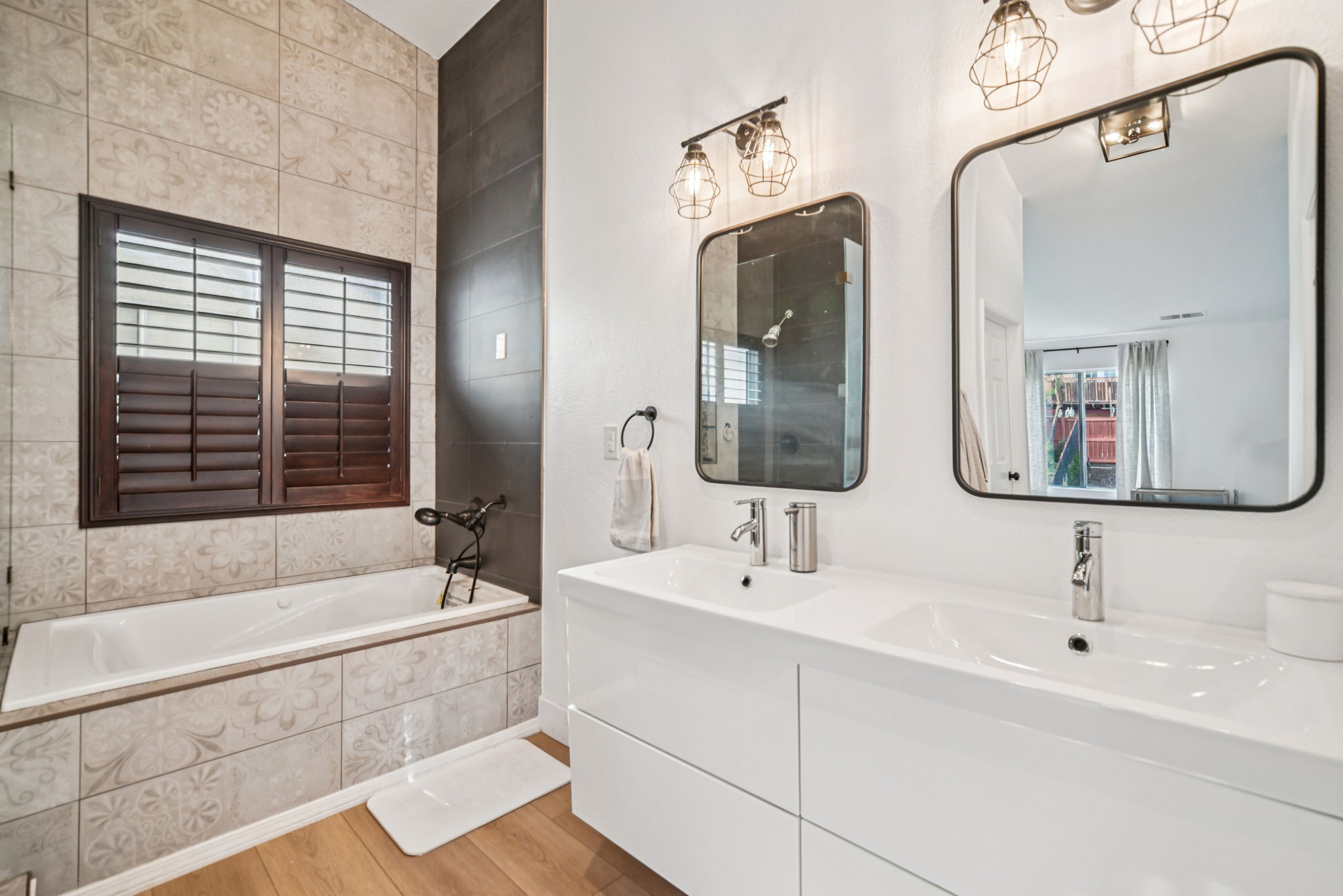 Mesa Verde Way-S0801-029rr