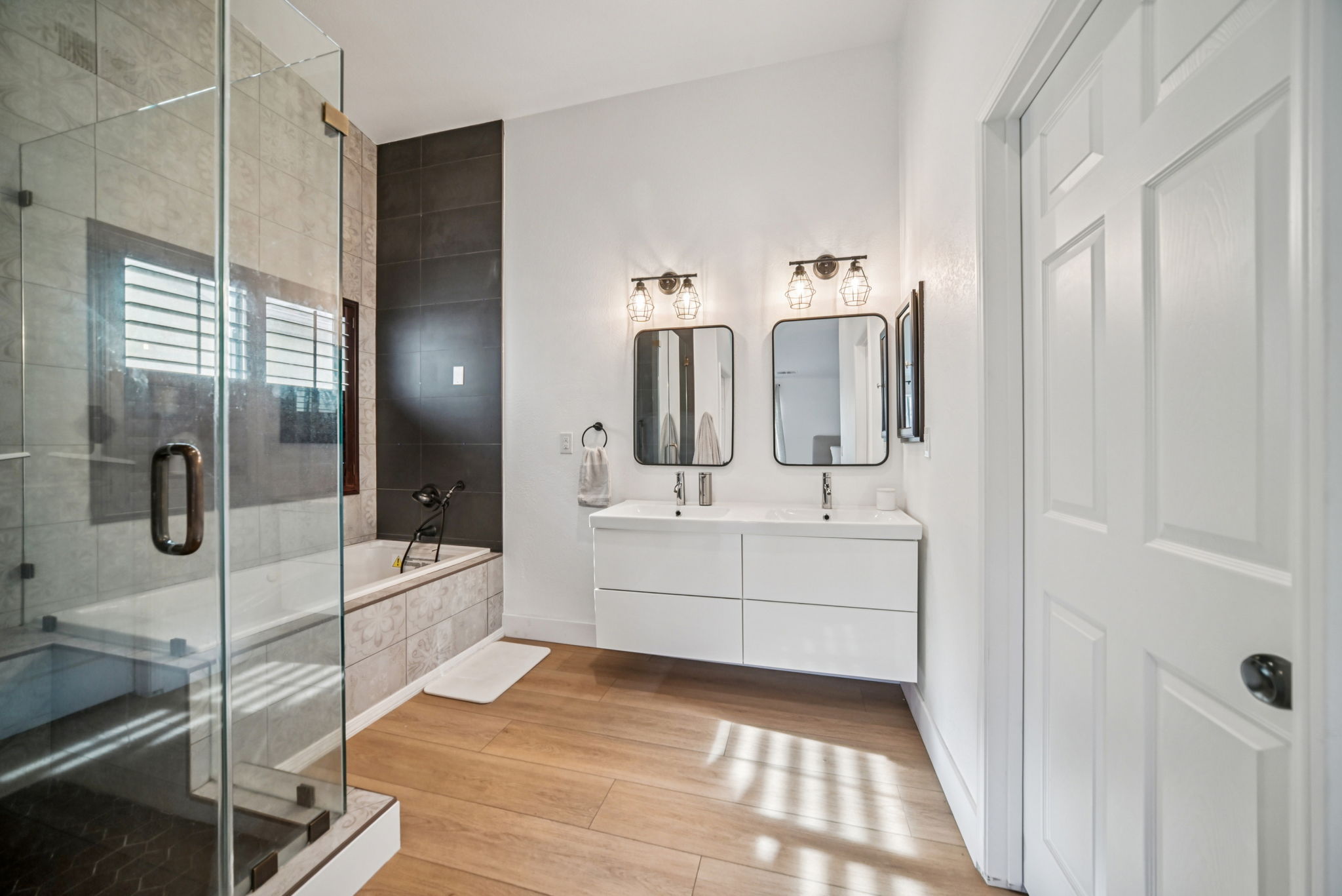 Mesa Verde Way-S0801-032rr