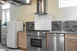  Photo 47