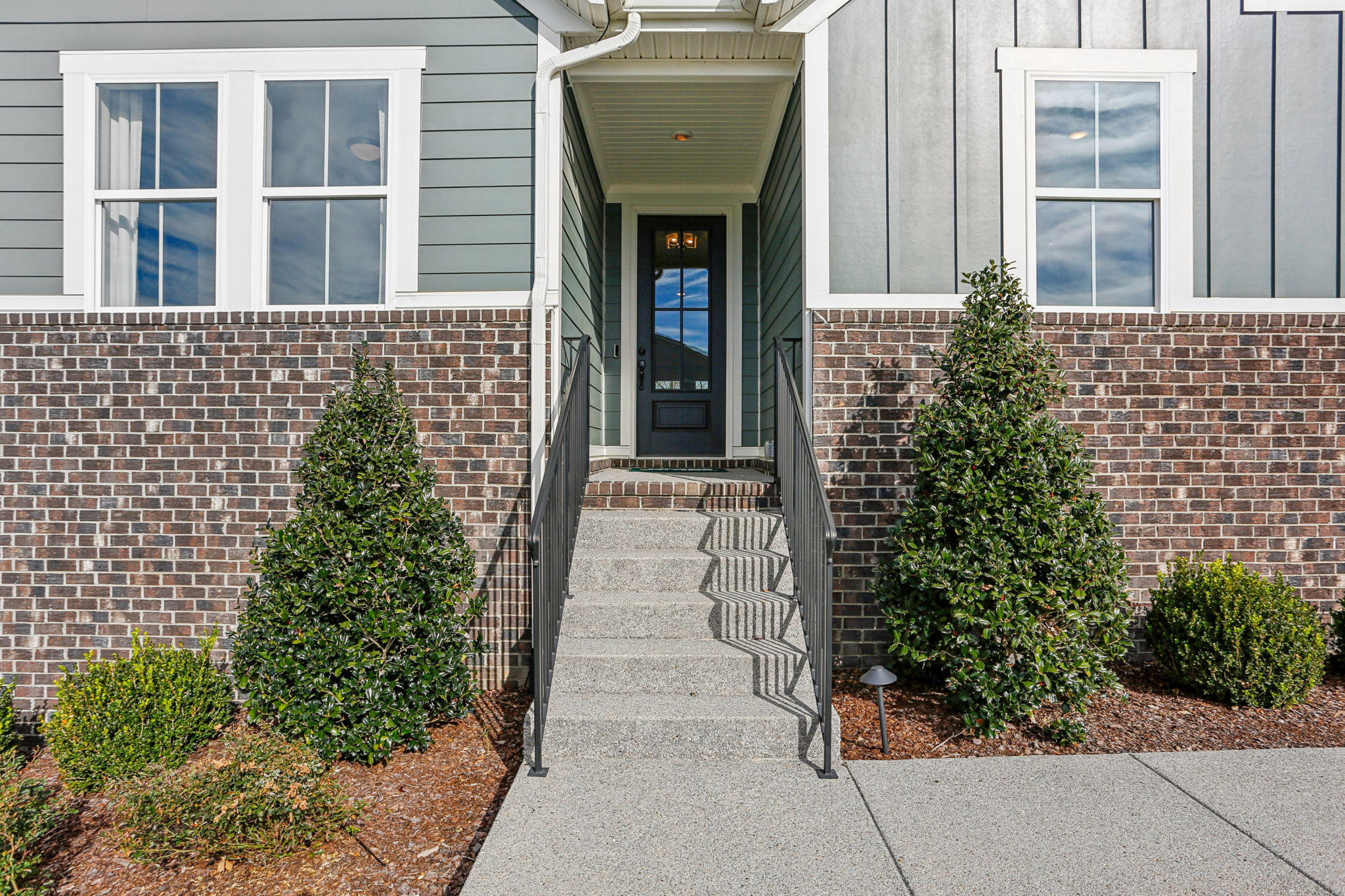 1305 Ashton Park Dr-S2511-  006
