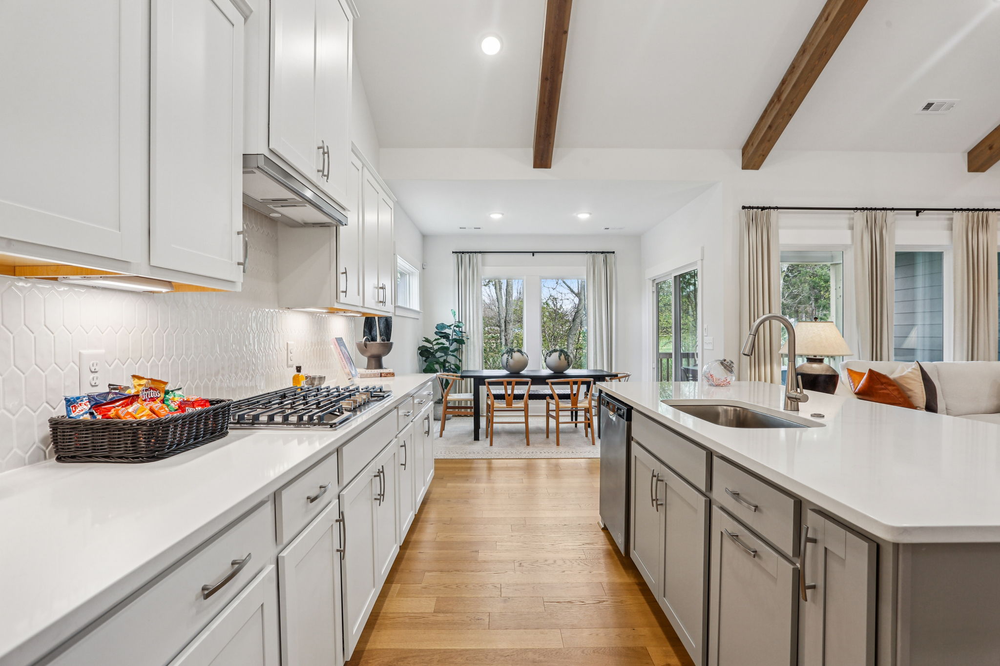 1305 Ashton Park Dr-S2511-  017