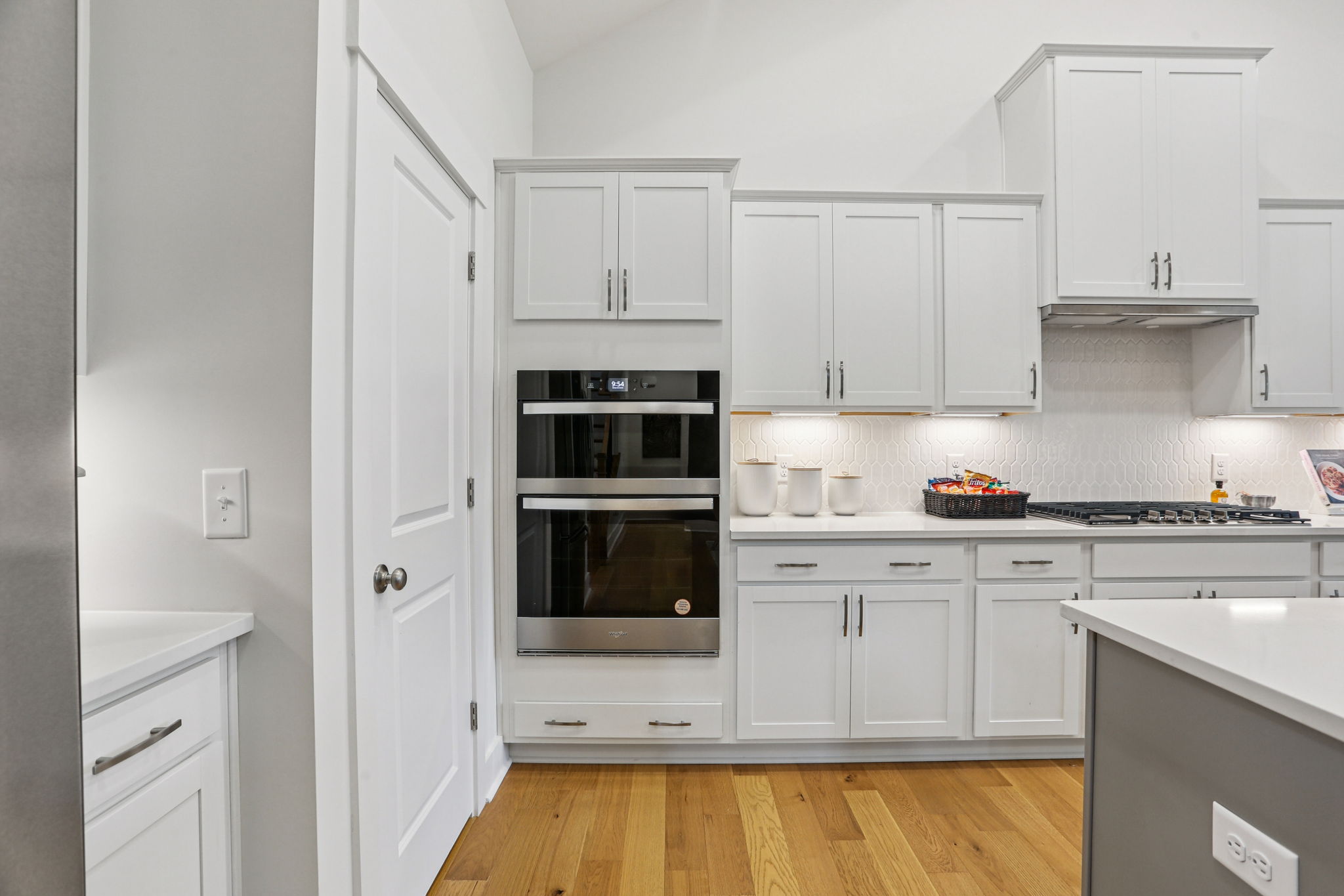 1305 Ashton Park Dr-S2511-  019