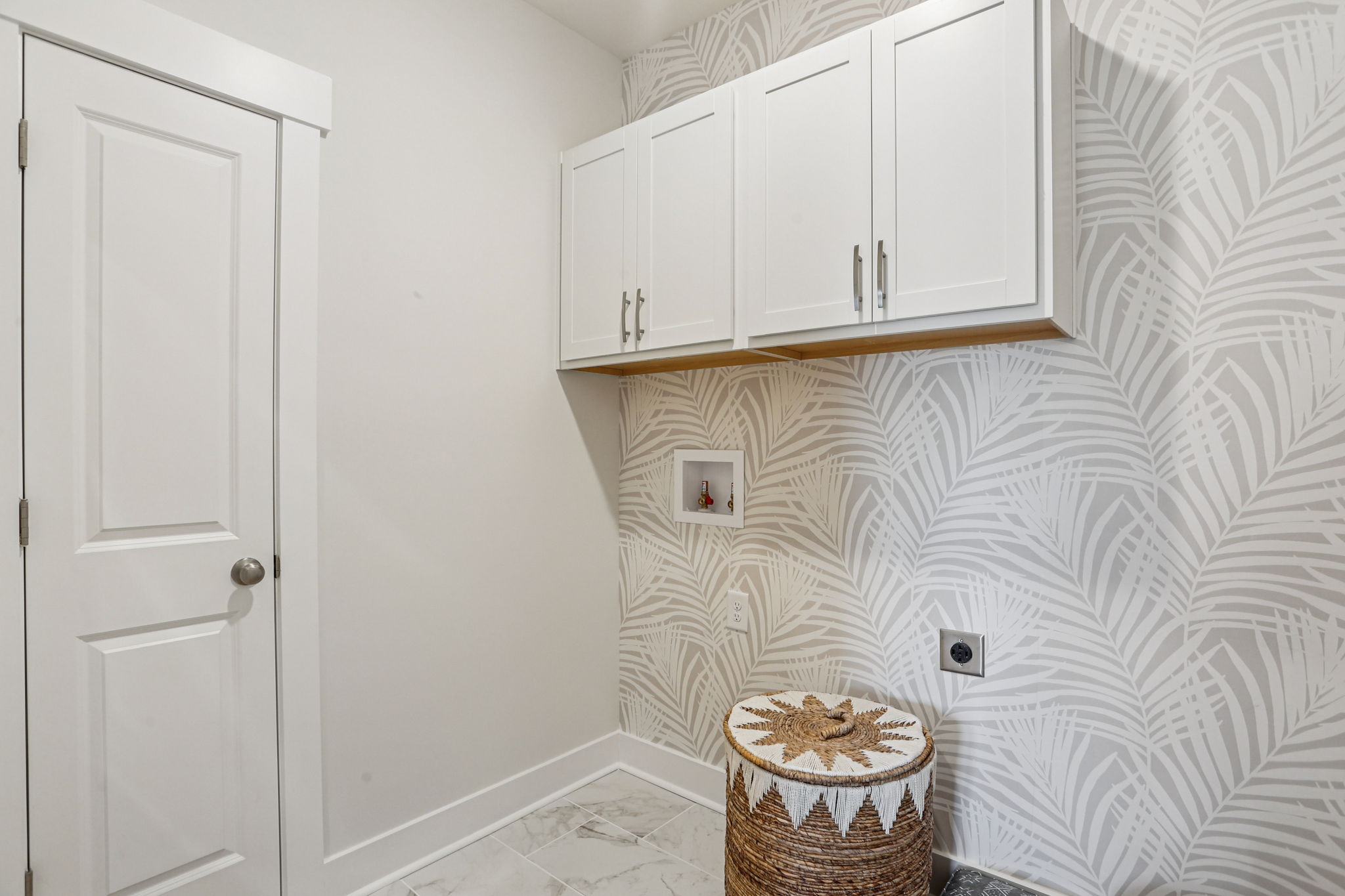 1305 Ashton Park Dr-S2511-  028