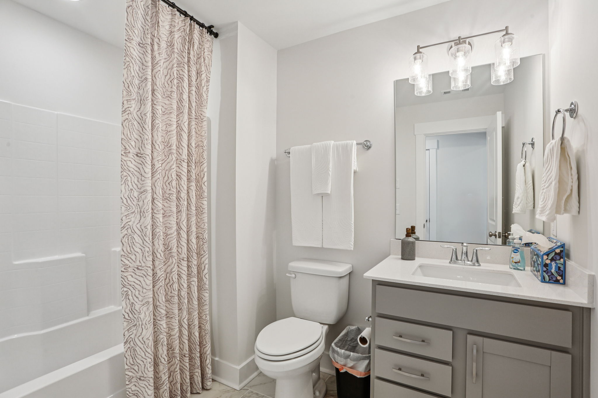1305 Ashton Park Dr-S2511-  033