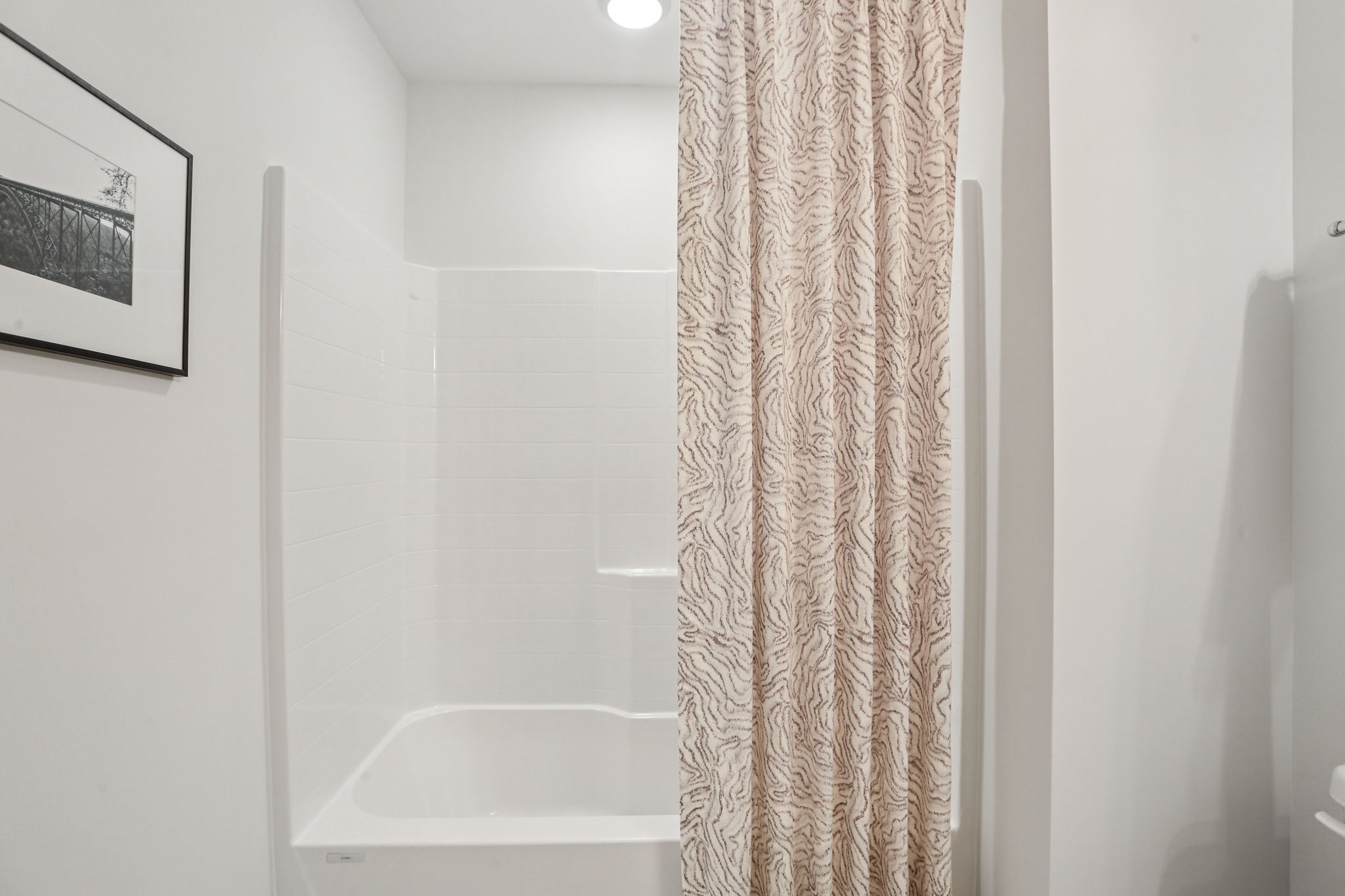 1305 Ashton Park Dr-S2511-  034