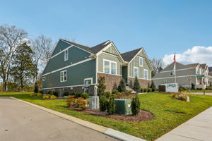 1305 Ashton Park Dr-S2511-  002