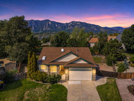 1305 Eastmeadow Ct.