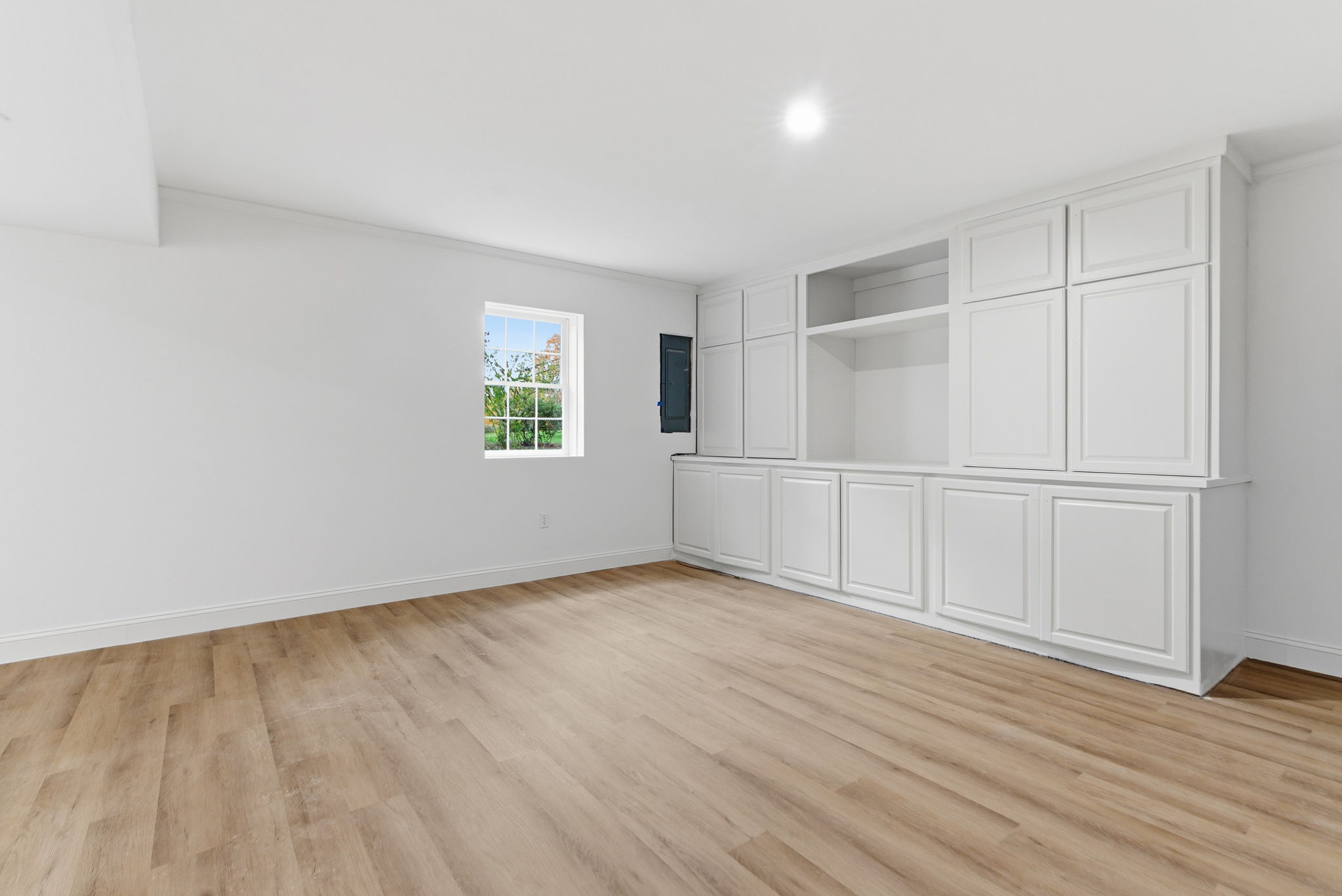 1305 Glen Eden Drive-65