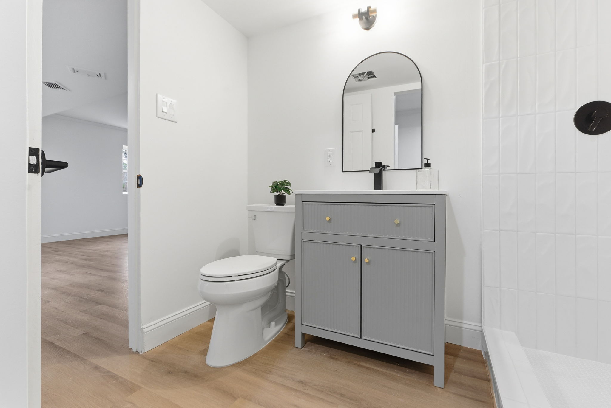 1305 Glen Eden Drive-71