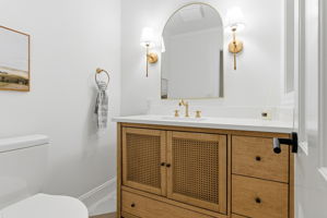 1305 Glen Eden Drive-41