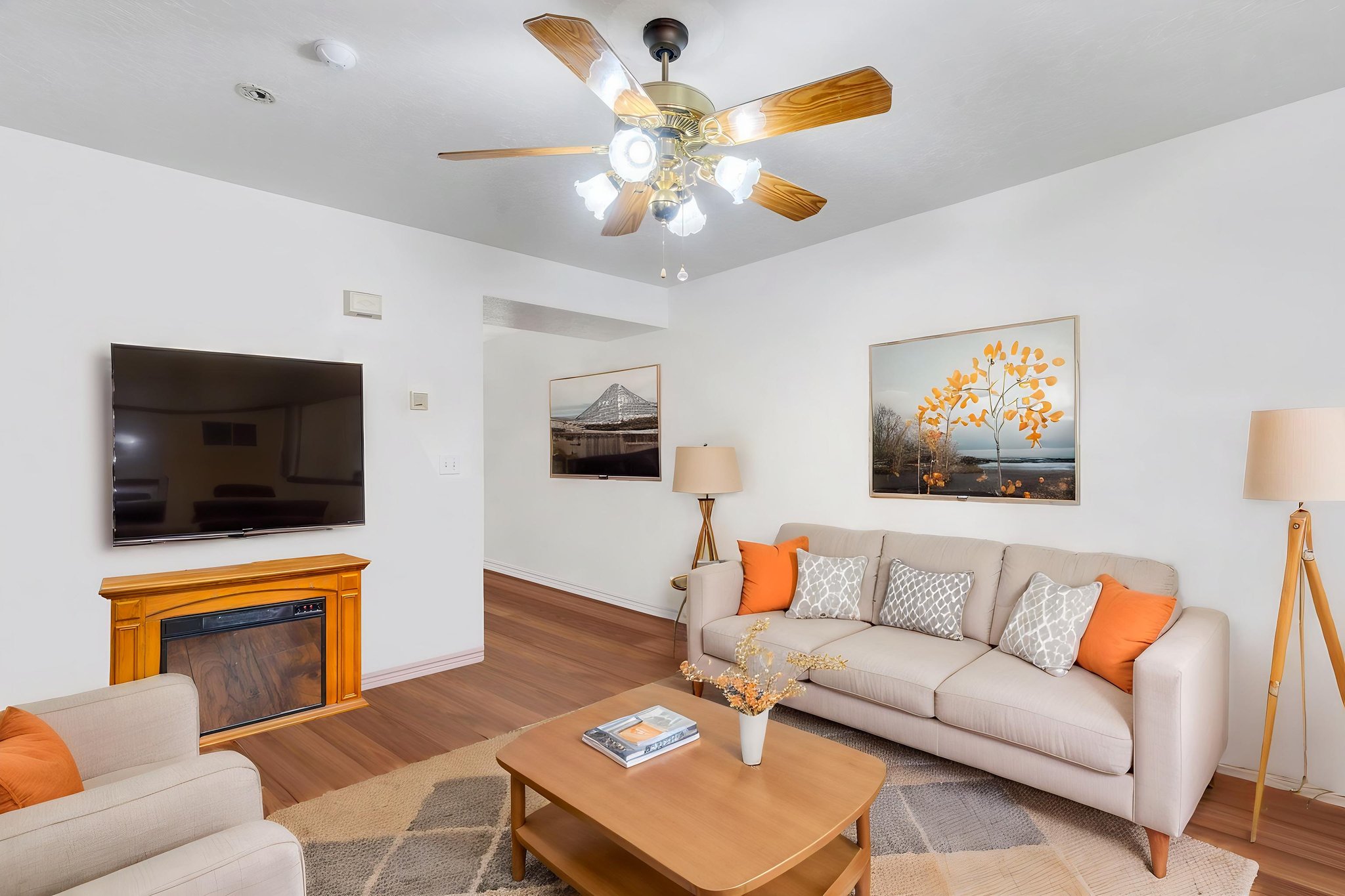 11-print-DSC03488 virtually staged.jpeg