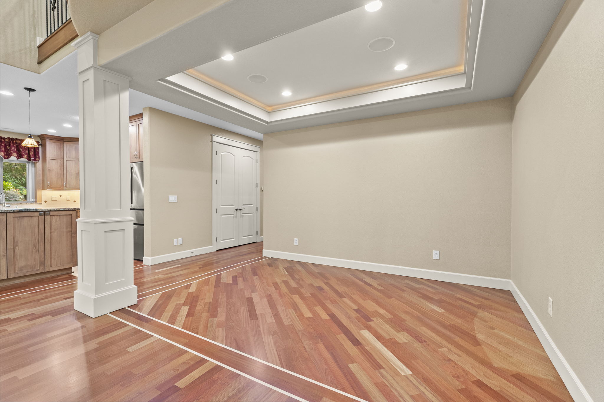  Photo 31