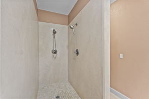  Photo 49