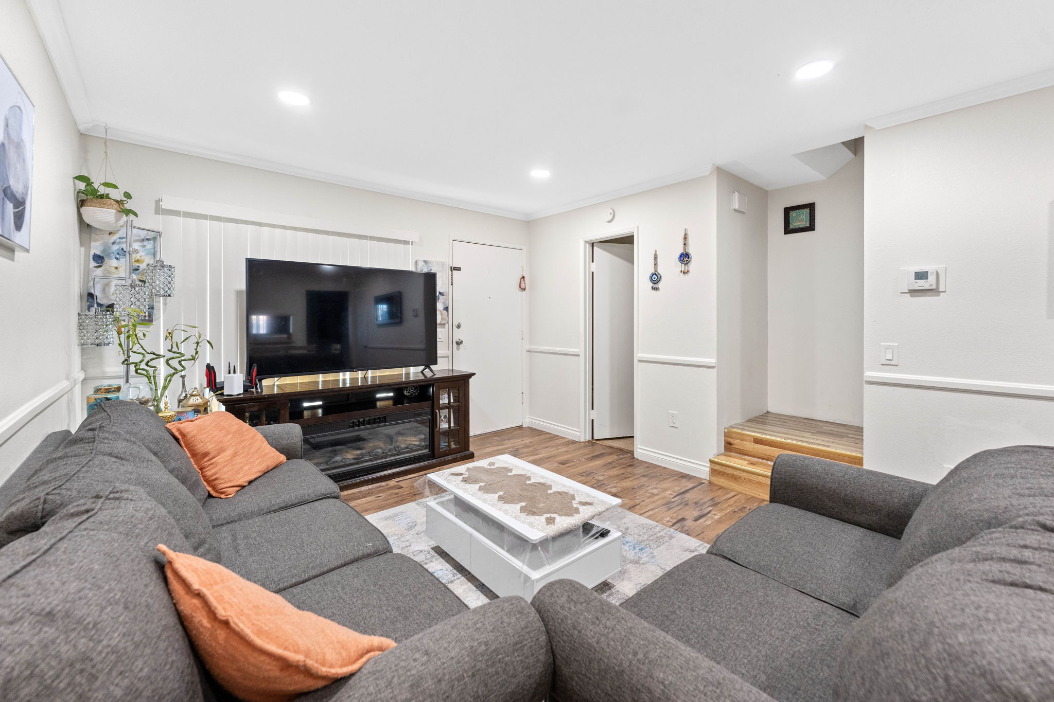 1305 Oakdale Ave, El Cajon, CA 92021