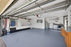 Garage 2 of 2