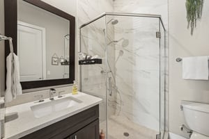 Town Creek Dr 11-26032025-015.jpg